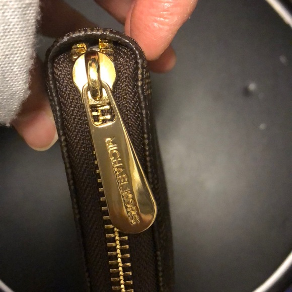 Michael Kors Jet Sept Continental Wallet - Picture 4 of 6